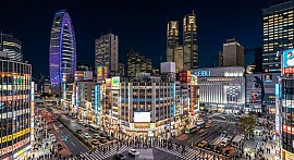 新宿区の女性専用出張マッサージ。新宿・新宿駅・新宿三丁目・西新宿・東新宿・歌舞伎町・新大久保などへ男性セラピストが伺い、女性向けオイルマッサージをお届けします。